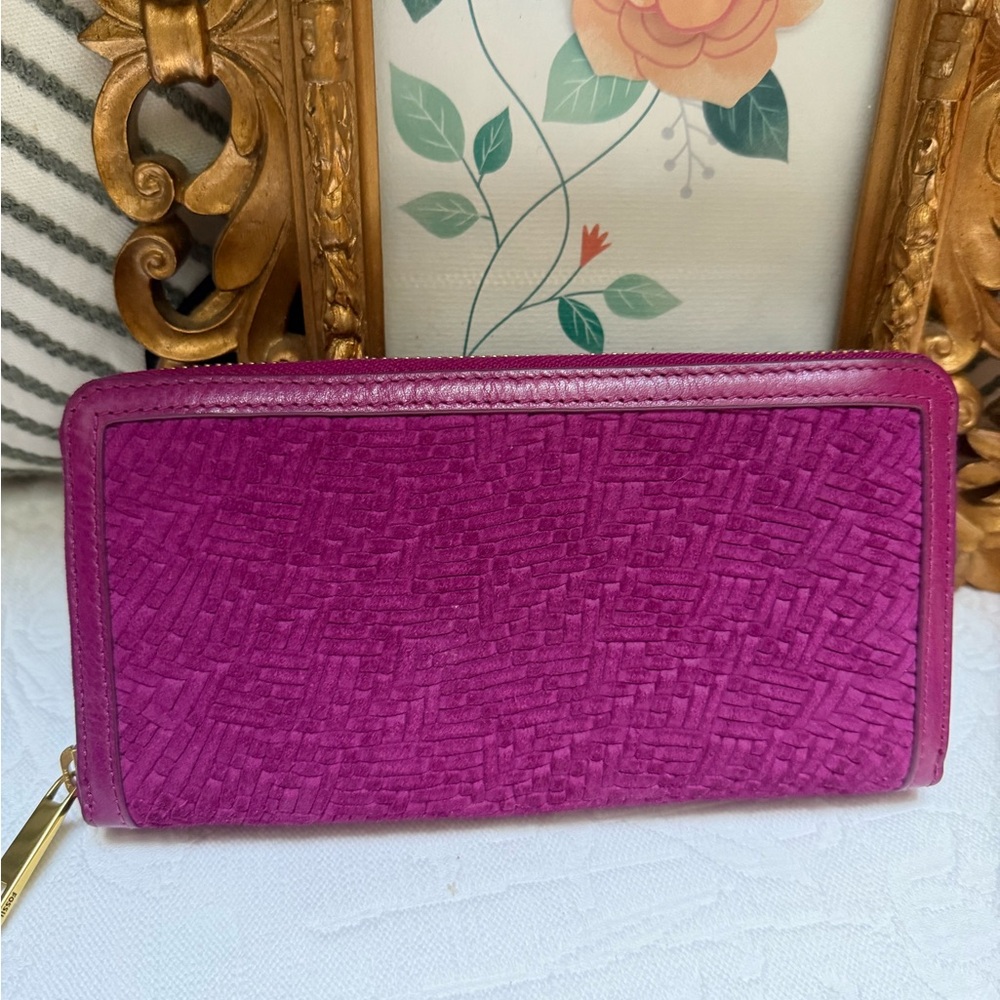 Fossil Purple Leather   Zippy Wallet